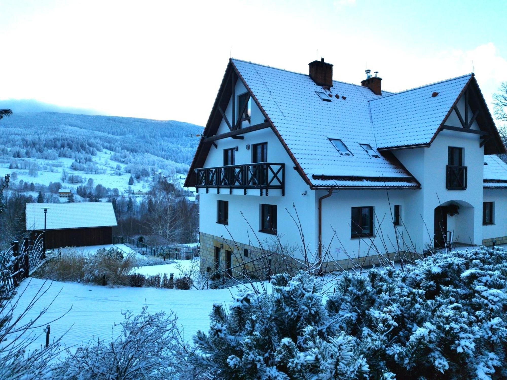 Apartamety I Pokoje Goscinne Na Jaskolczej Swieradow-Zdroj Bagian luar foto