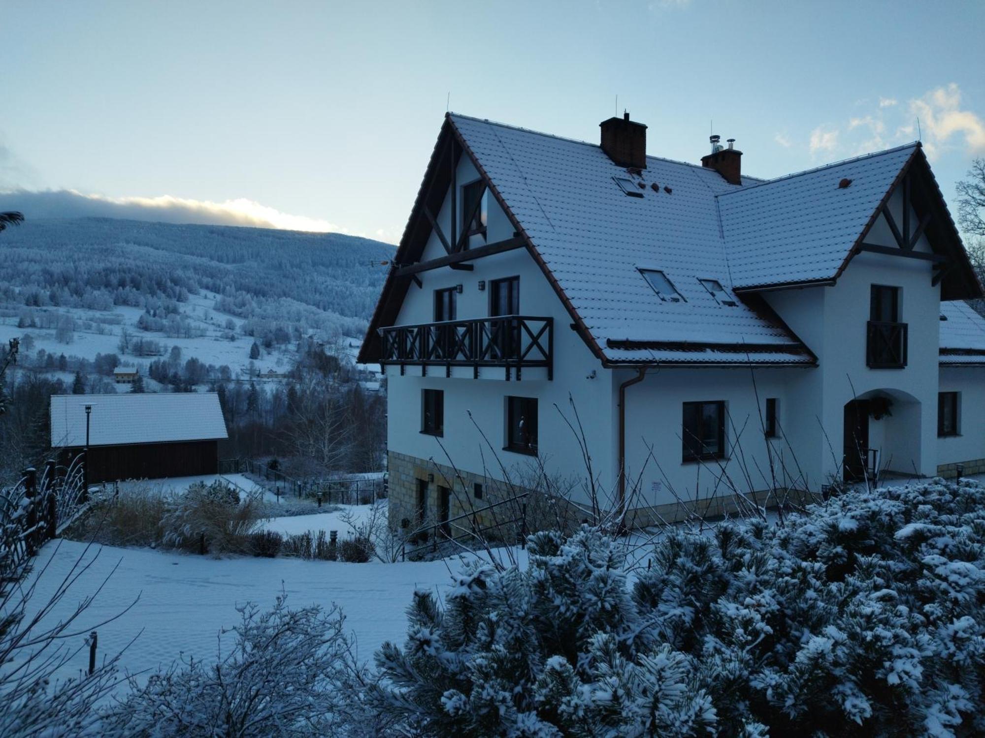 Apartamety I Pokoje Goscinne Na Jaskolczej Swieradow-Zdroj Bagian luar foto